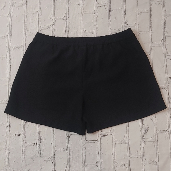 MNG basics Shorts Size Small - Picture 5 of 9